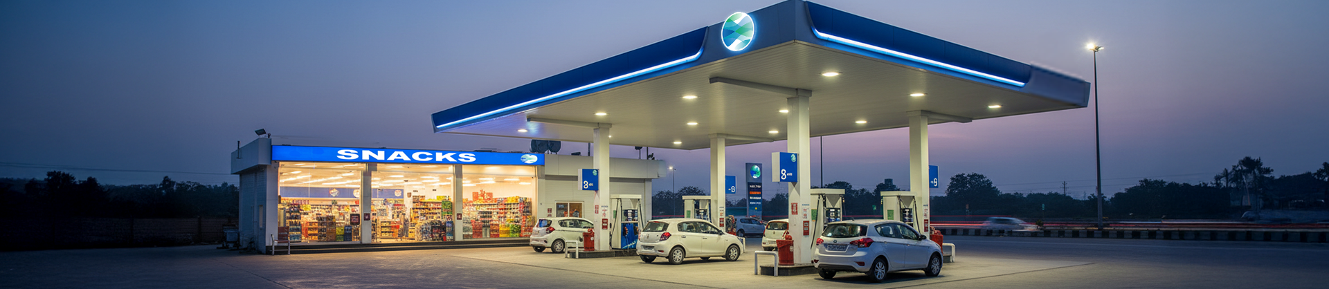 Best Snacks for Your Road Trip at Nayara Energy Petrol Pumps
