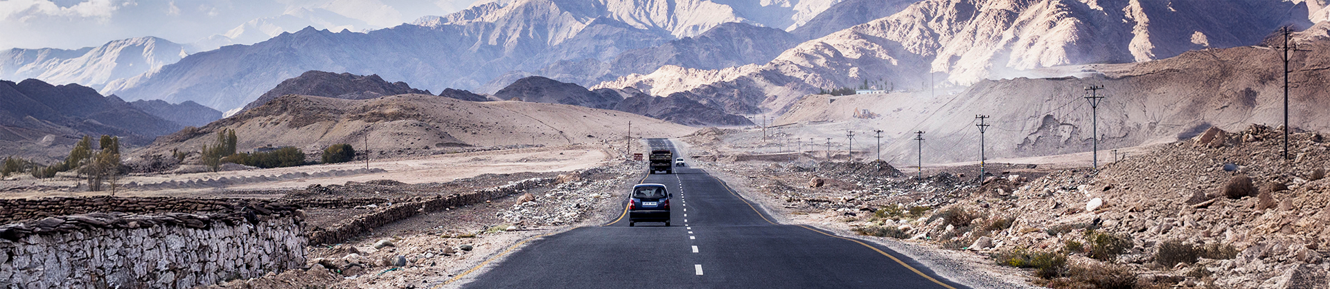 Coastal Drives, Desert Roads, and Mountain Passes: India’s Most Fuel-Dependent Journeys