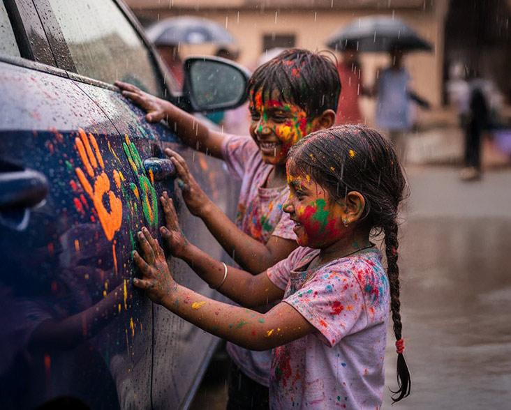 Holi on the Highway? Here’s Your No-Stress Road Trip Survival Guide 